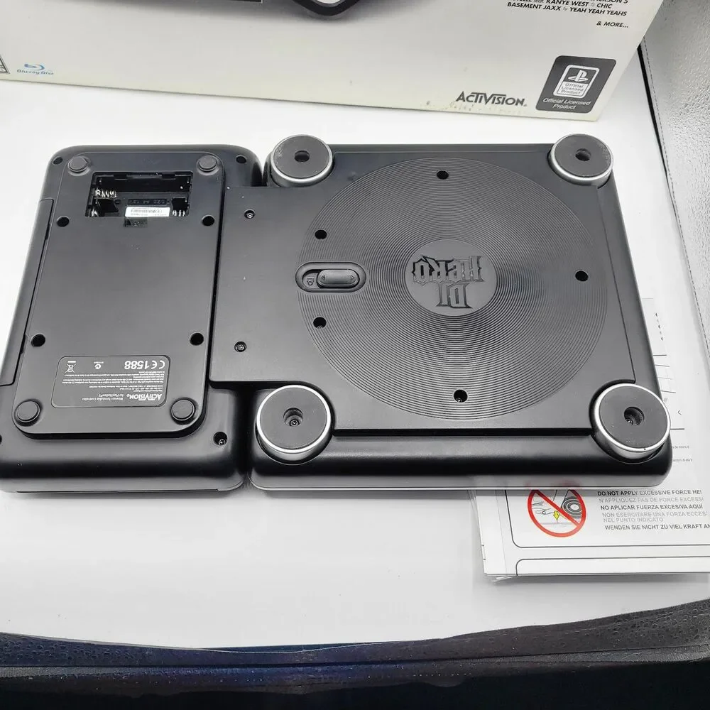 Playstation PS3 DJ Hero 2 Wireless Turntable Model No 95837809 No Dongle W/ Box